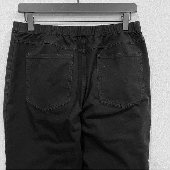 Isaac Mizrahi Live Black 24/7 Stretch Ankle Pants - A274175 - Size 12 - Picture 3 of 9